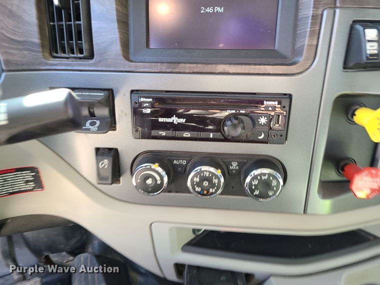 image for item MJ9480 2023 Peterbilt 567  dump truck