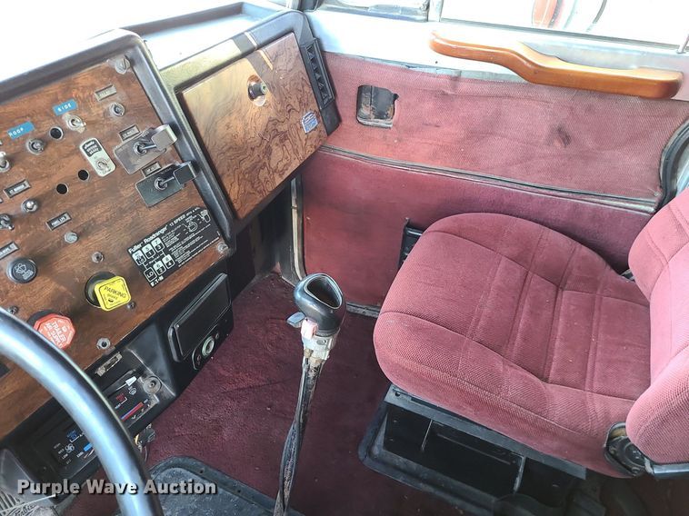 image for item MJ9481 1987 Peterbilt 379  dump truck