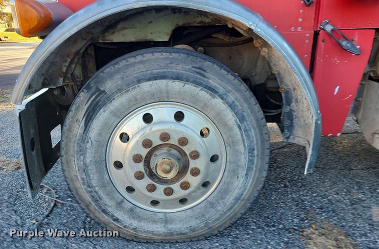 image for item MJ9481 1987 Peterbilt 379  dump truck