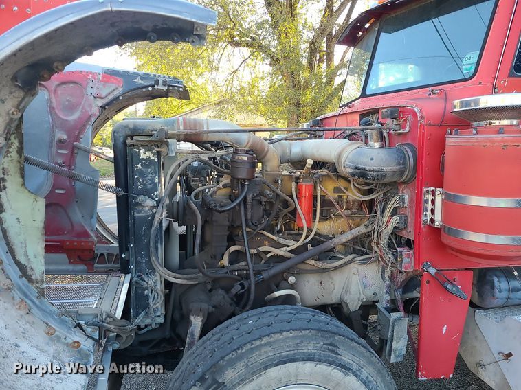 image for item MJ9481 1987 Peterbilt 379  dump truck