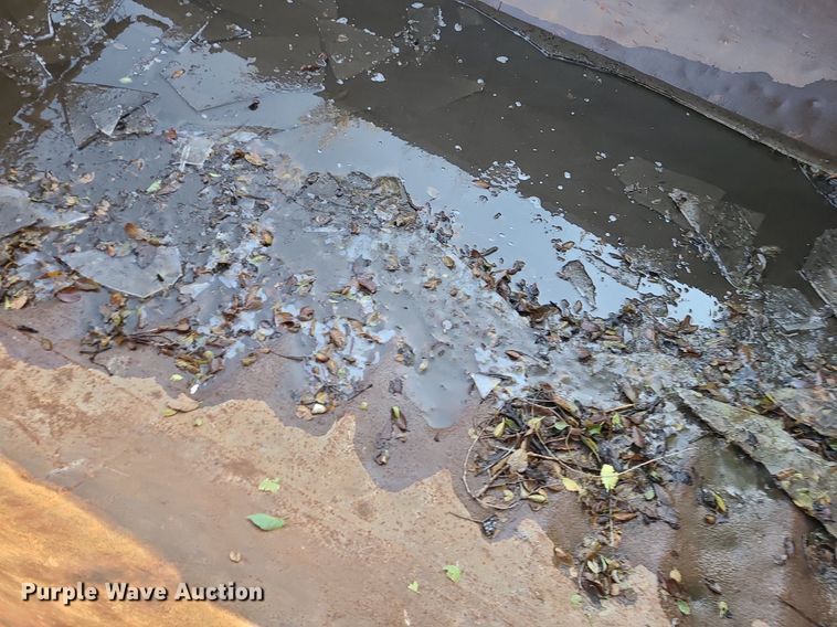 image for item MJ9481 1987 Peterbilt 379  dump truck