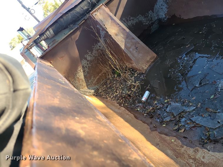 image for item MJ9481 1987 Peterbilt 379  dump truck