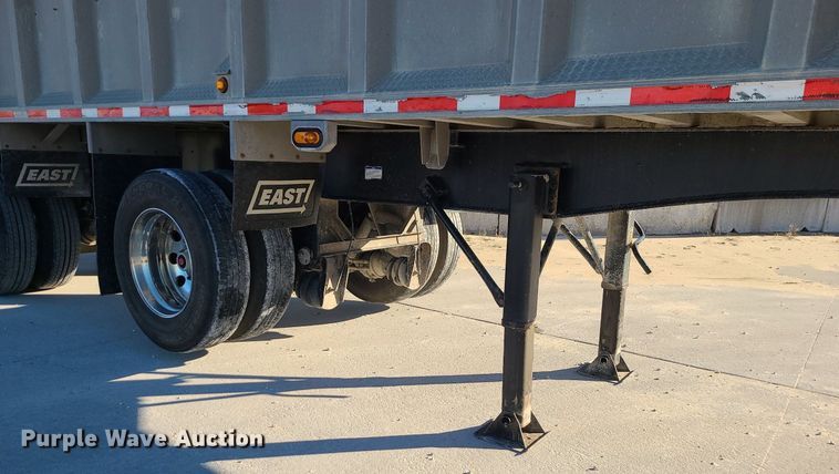 image for item MJ9484 2007 East  dump trailer
