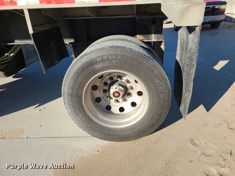 image for item MJ9484 2007 East  dump trailer