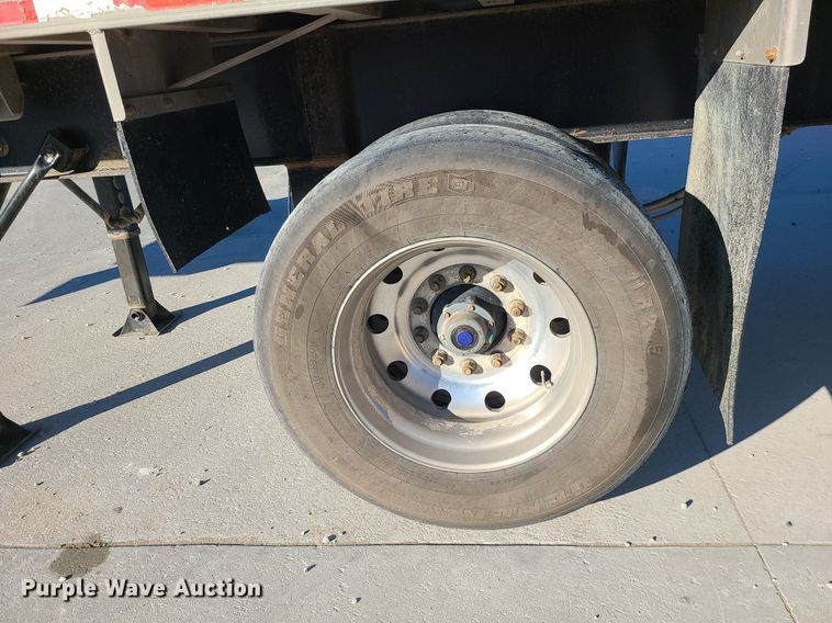 image for item MJ9484 2007 East  dump trailer