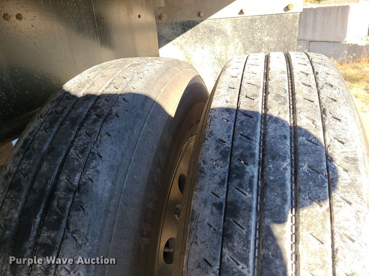 image for item MJ9484 2007 East  dump trailer