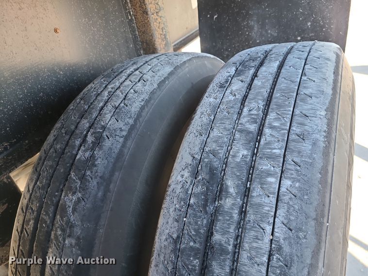 image for item MJ9484 2007 East  dump trailer