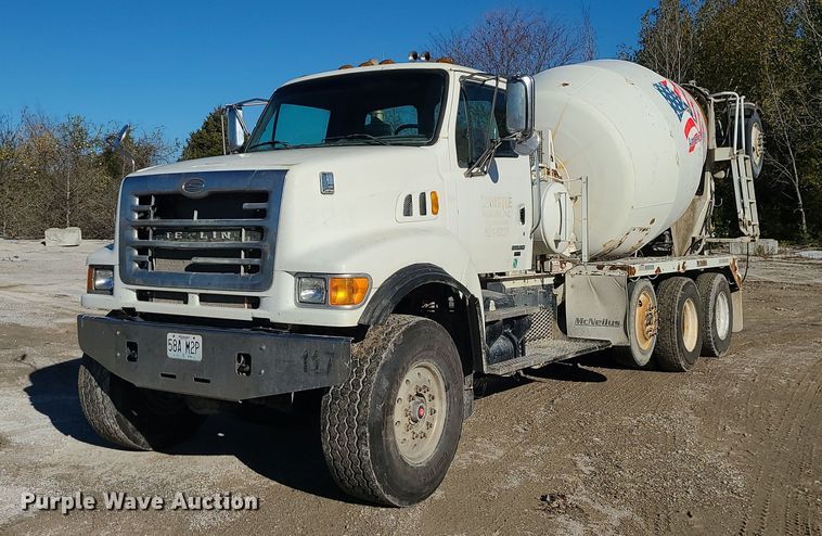 image for item MJ9485 2007 Sterling  ready mix truck