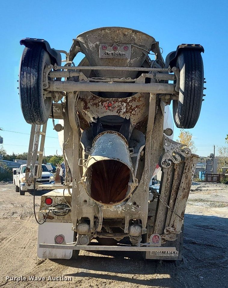 image for item MJ9485 2007 Sterling  ready mix truck