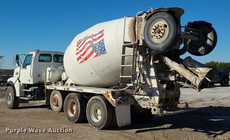 image for item MJ9485 2007 Sterling  ready mix truck