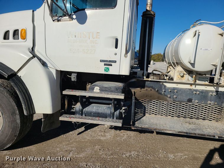 image for item MJ9485 2007 Sterling  ready mix truck