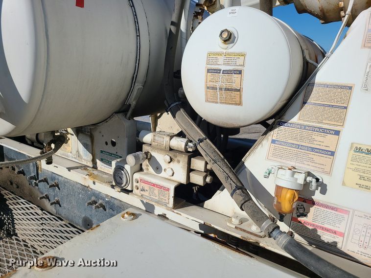 image for item MJ9485 2007 Sterling  ready mix truck