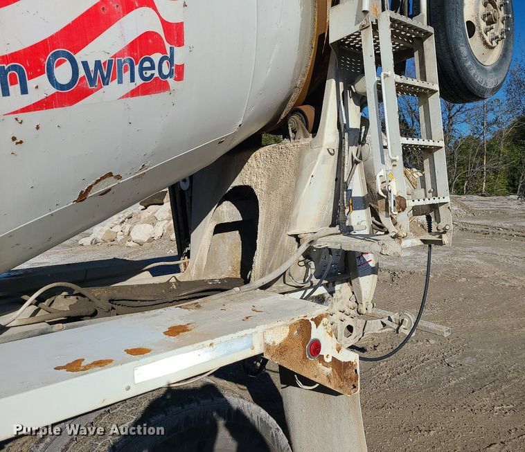 image for item MJ9485 2007 Sterling  ready mix truck