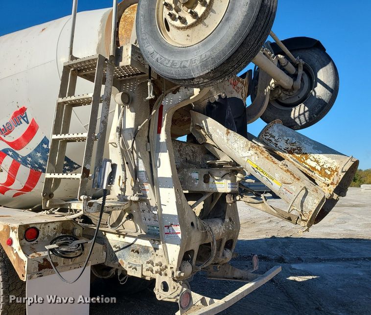 image for item MJ9485 2007 Sterling  ready mix truck