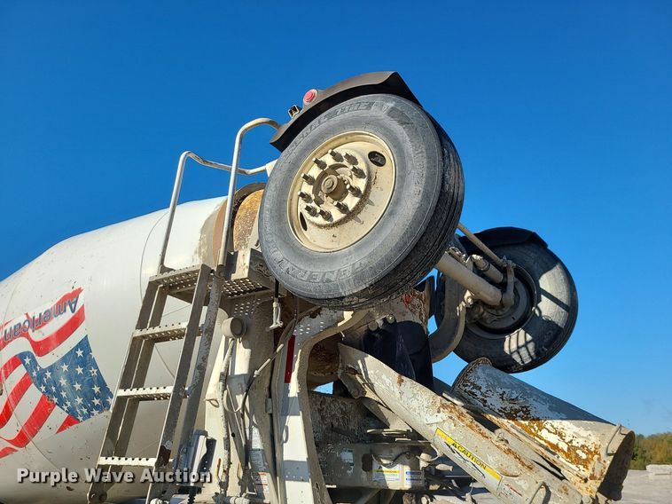 image for item MJ9485 2007 Sterling  ready mix truck