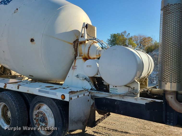 image for item MJ9485 2007 Sterling  ready mix truck