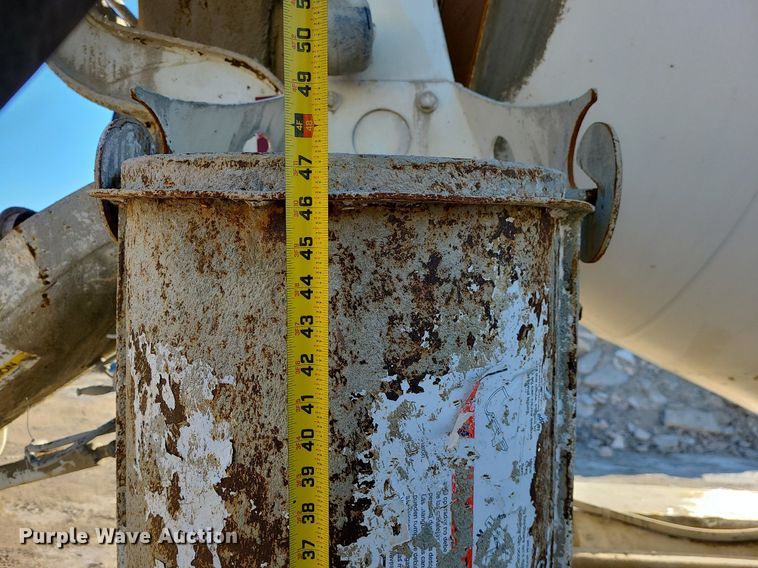 image for item MJ9485 2007 Sterling  ready mix truck