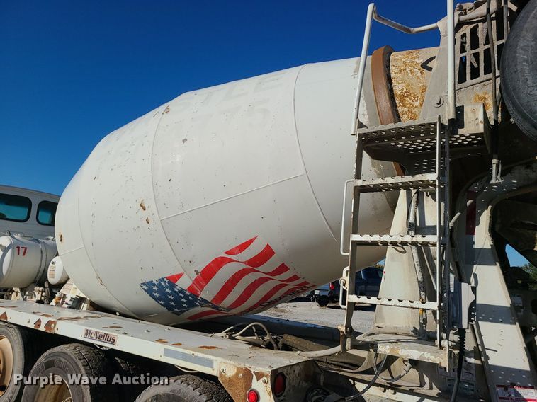 image for item MJ9485 2007 Sterling  ready mix truck