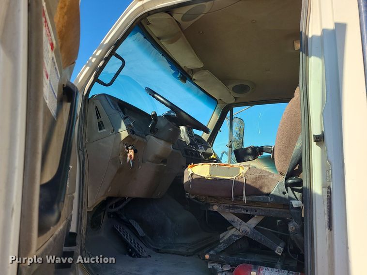 image for item MJ9485 2007 Sterling  ready mix truck