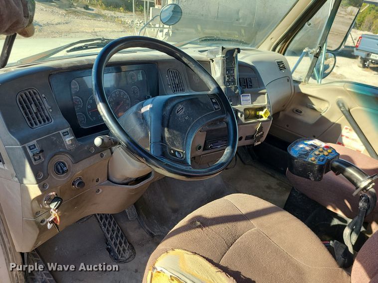 image for item MJ9485 2007 Sterling  ready mix truck