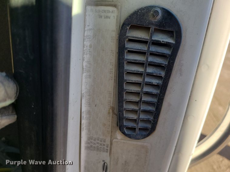 image for item MJ9485 2007 Sterling  ready mix truck