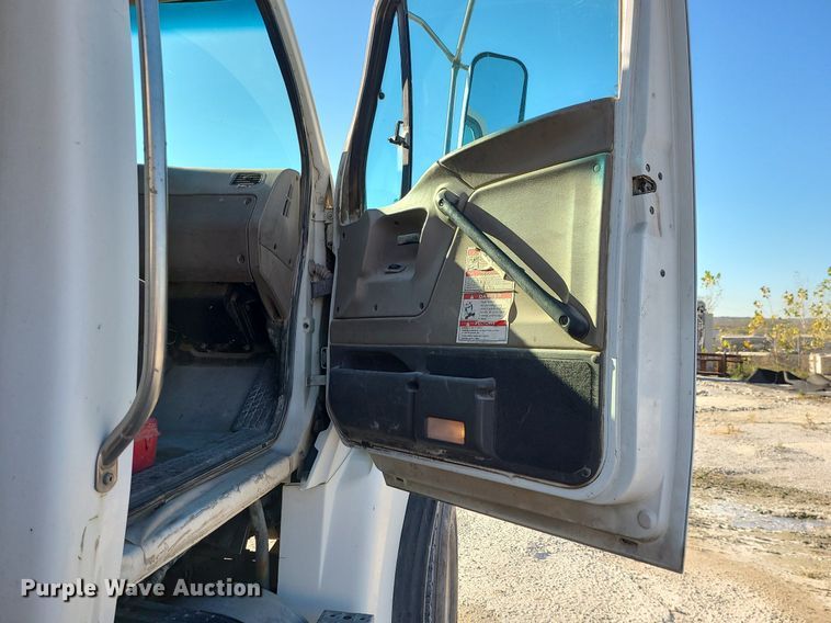 image for item MJ9485 2007 Sterling  ready mix truck