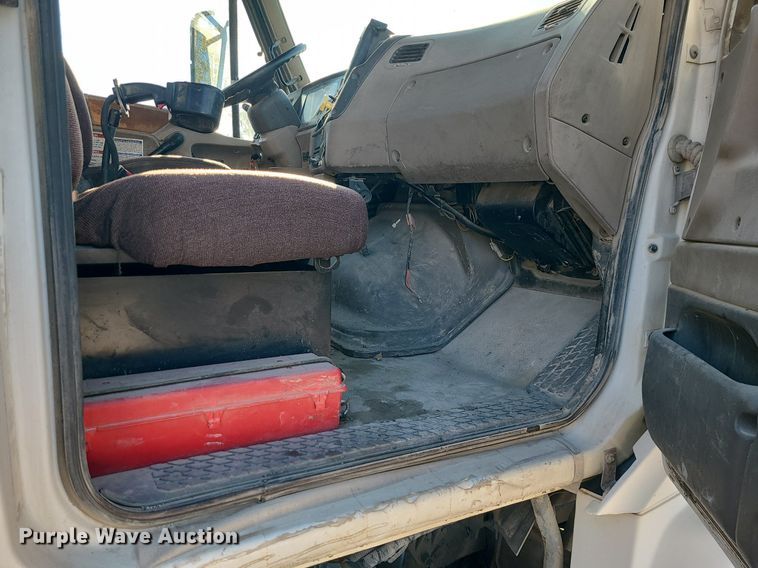 image for item MJ9485 2007 Sterling  ready mix truck