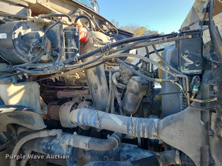 image for item MJ9485 2007 Sterling  ready mix truck