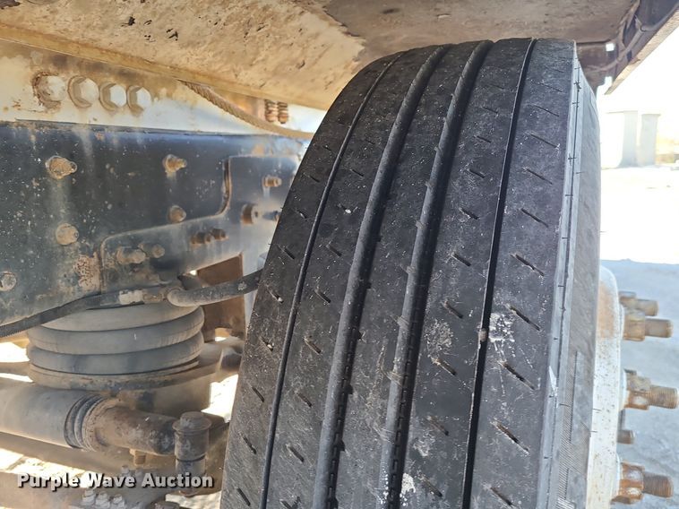 image for item MJ9485 2007 Sterling  ready mix truck