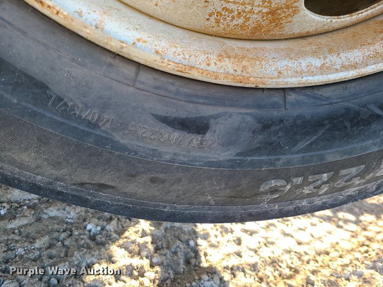 image for item MJ9485 2007 Sterling  ready mix truck