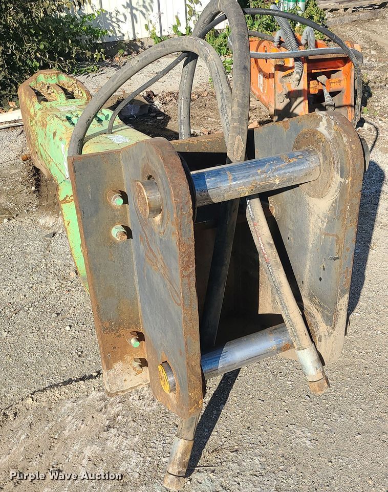 image for item MJ9488 Tramac V1600  breaker