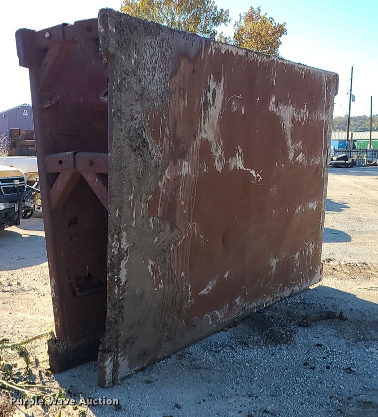 image for item MJ9491 Trench box