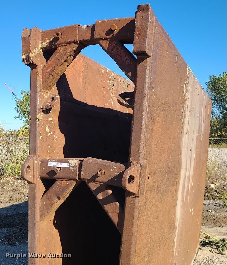 image for item MJ9491 Trench box