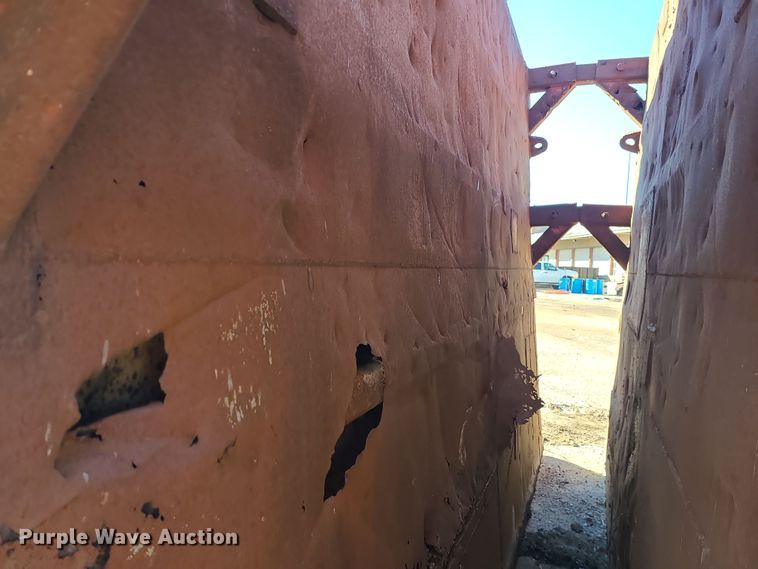 image for item MJ9491 Trench box