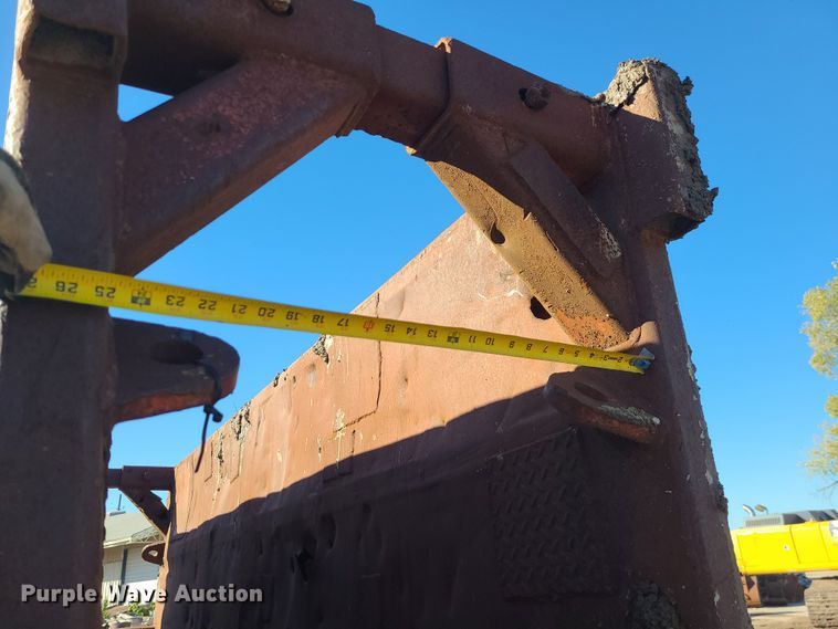 image for item MJ9491 Trench box