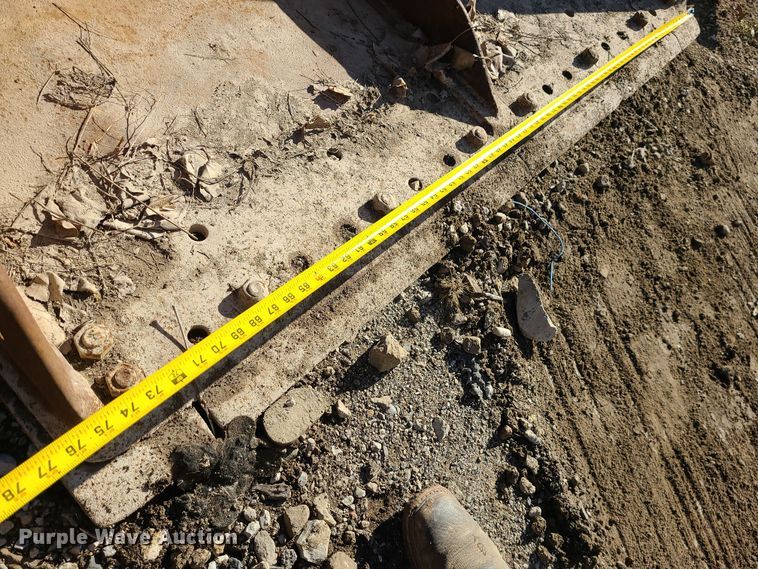 image for item MJ9492 Caterpillar Fits 325D  excavator bucket