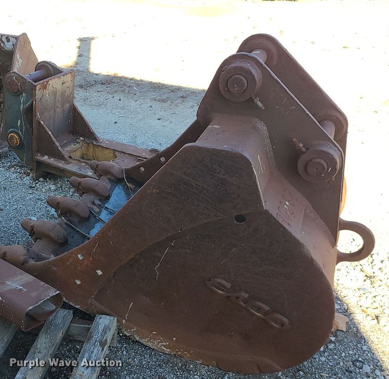 image for item MJ9493 (2) excavator buckets