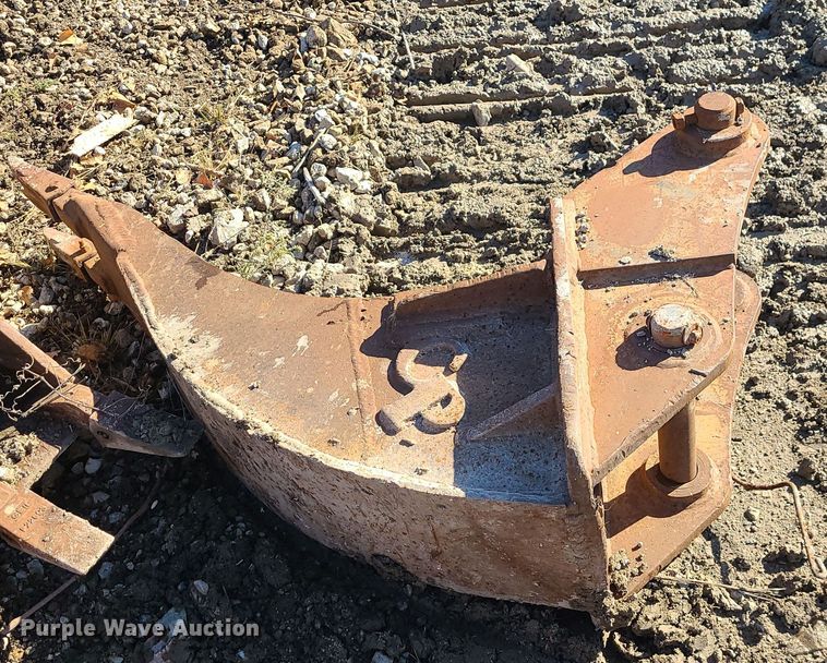 image for item MJ9497 (3) backhoe buckets