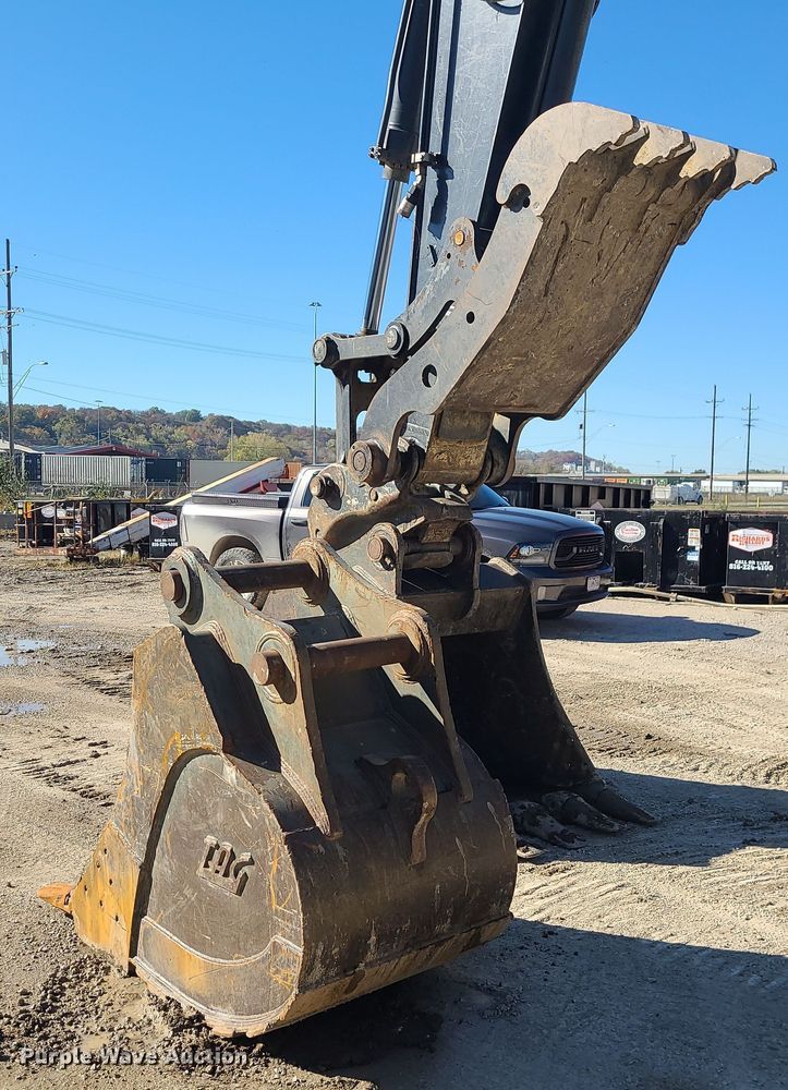 image for item MJ9499 2014 John Deere 350G LC  excavator