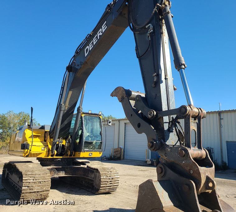 image for item MJ9499 2014 John Deere 350G LC  excavator