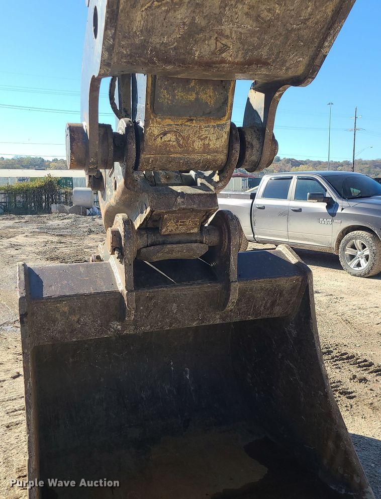 image for item MJ9499 2014 John Deere 350G LC  excavator