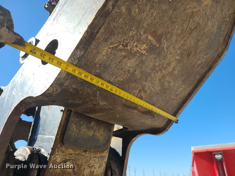 image for item MJ9499 2014 John Deere 350G LC  excavator