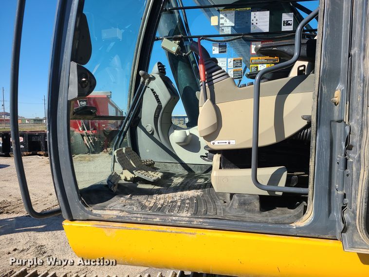 image for item MJ9499 2014 John Deere 350G LC  excavator