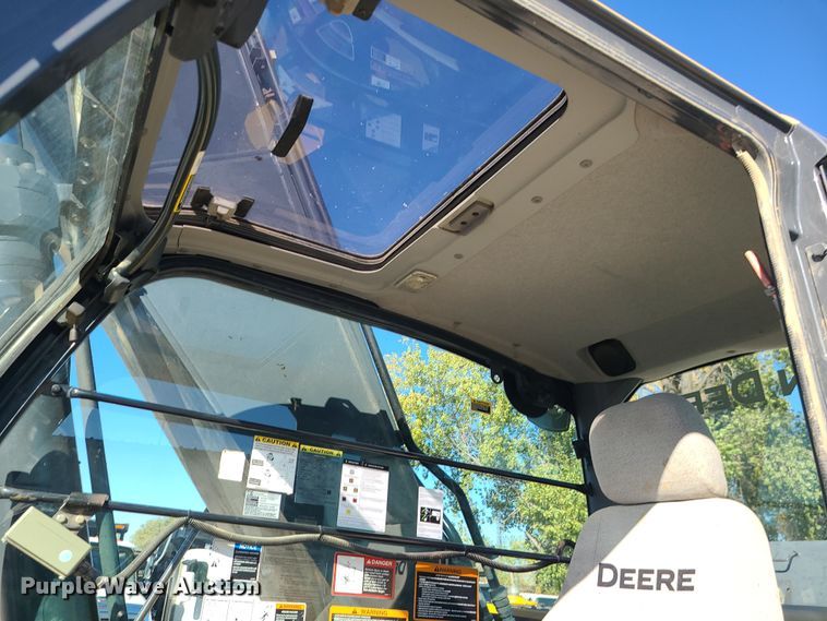 image for item MJ9499 2014 John Deere 350G LC  excavator