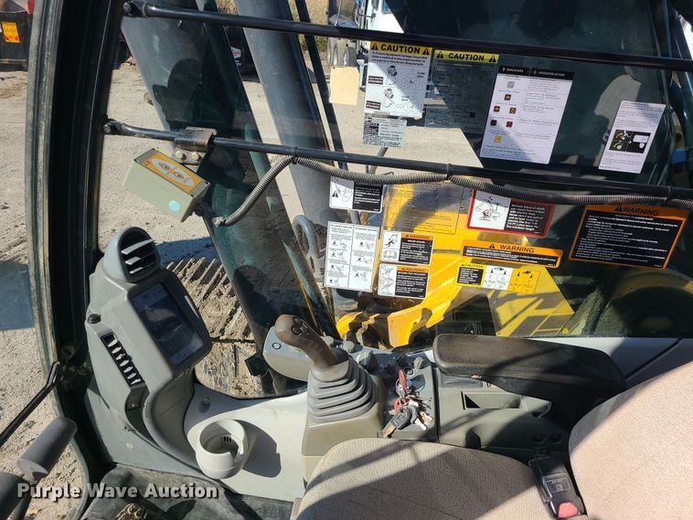 image for item MJ9499 2014 John Deere 350G LC  excavator