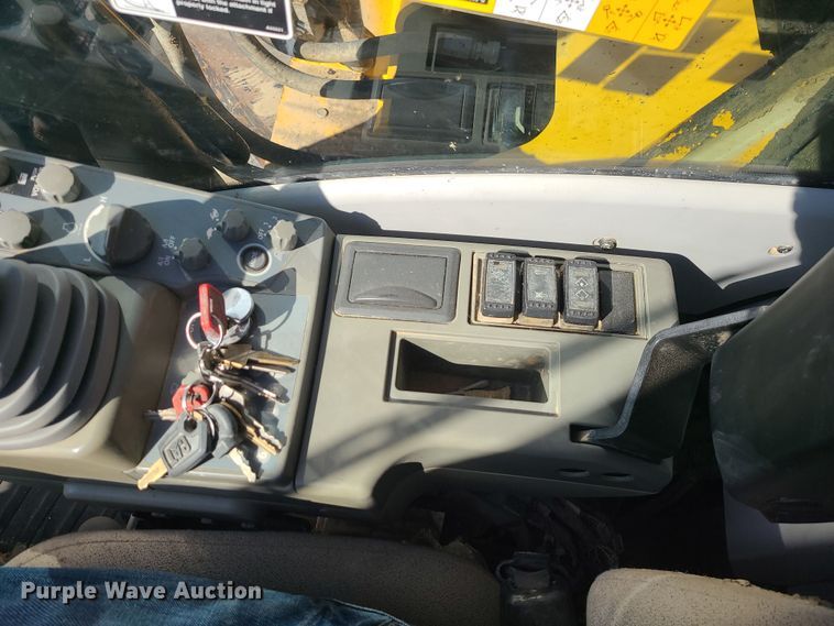 image for item MJ9499 2014 John Deere 350G LC  excavator