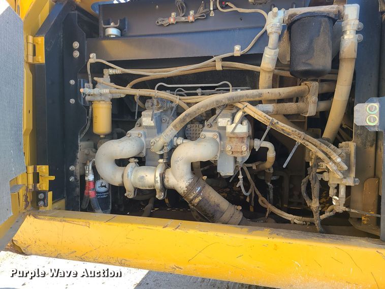 image for item MJ9499 2014 John Deere 350G LC  excavator