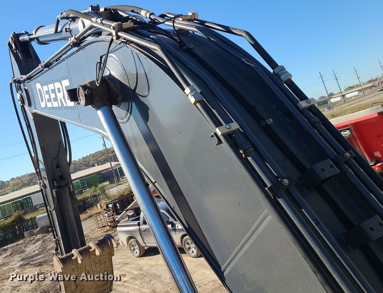 image for item MJ9499 2014 John Deere 350G LC  excavator