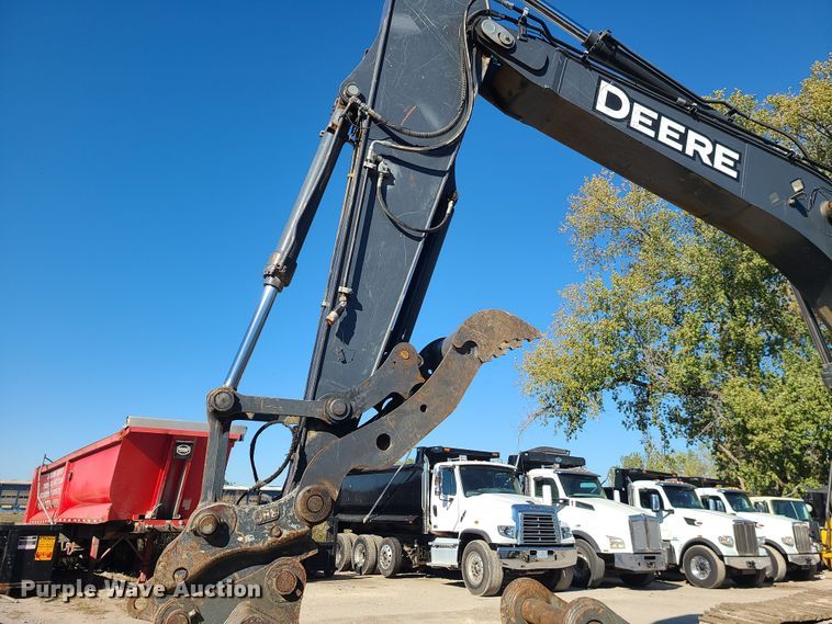 image for item MJ9499 2014 John Deere 350G LC  excavator