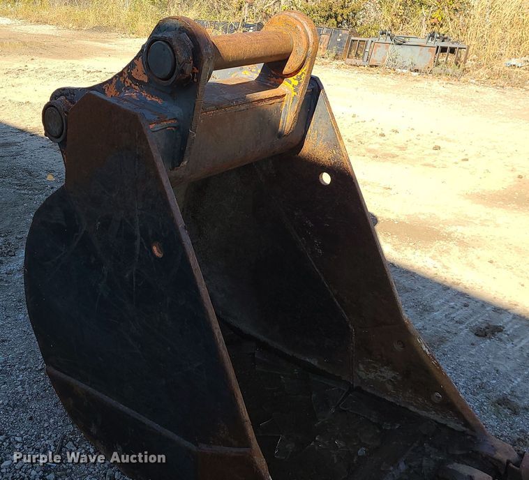 image for item MJ9499 2014 John Deere 350G LC  excavator